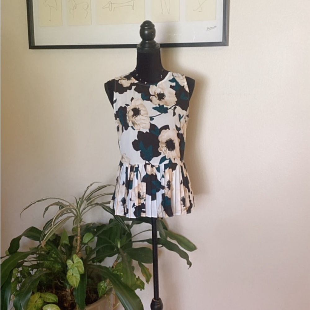 Banana Republic floral print blouse